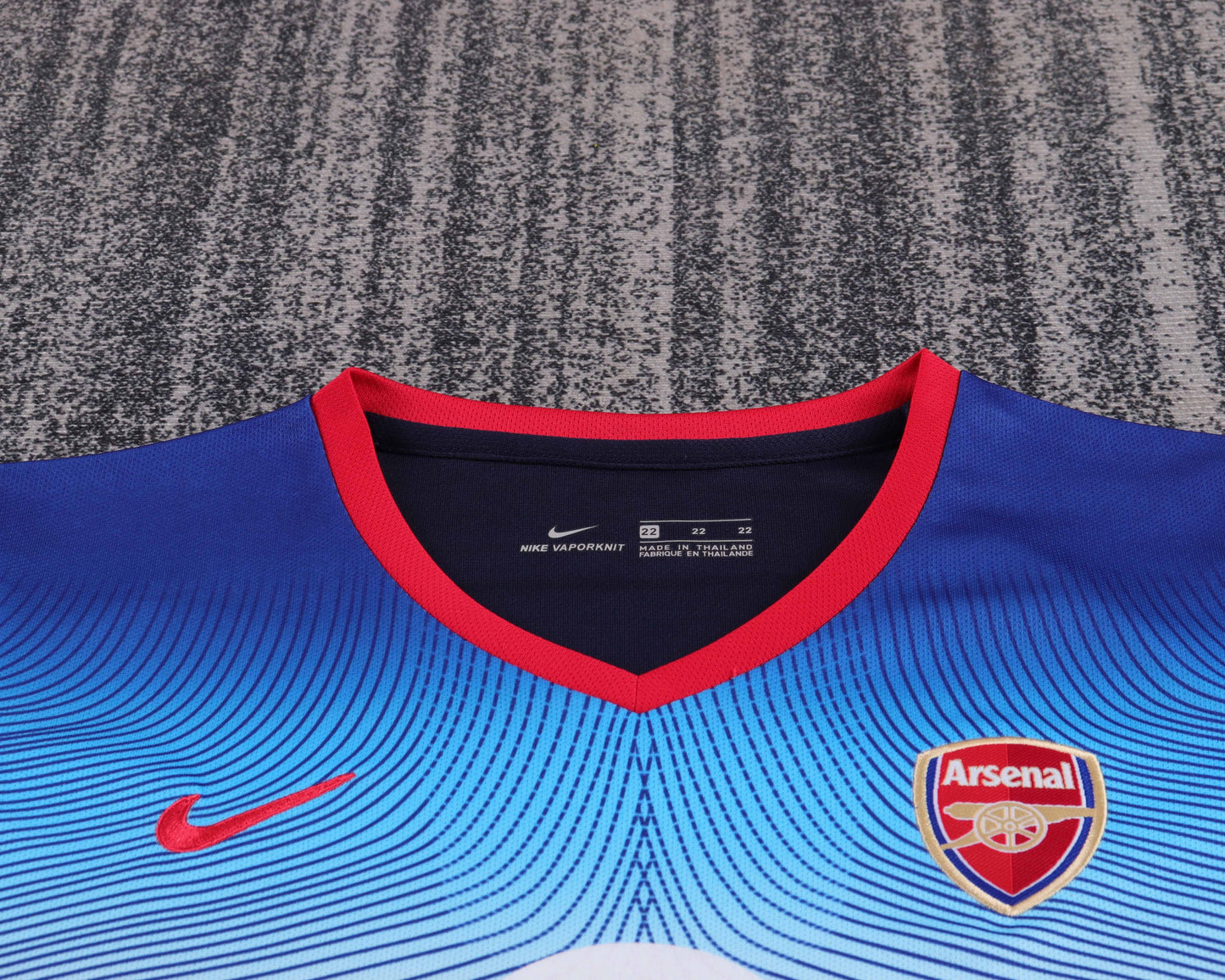 Kit Infantil Arsenal Away Retrô 02/03 - Azul