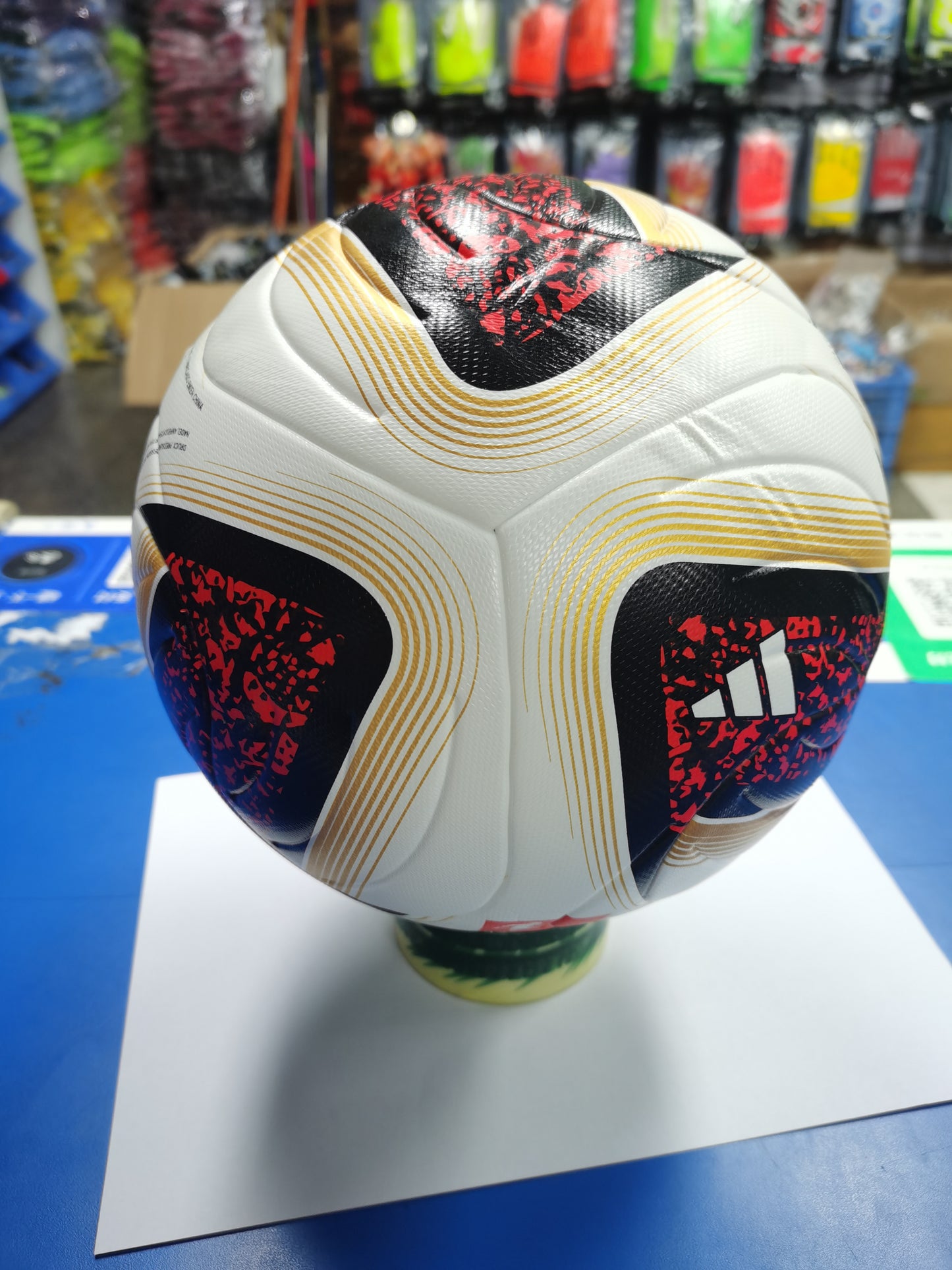 Bola Bundesliga 26/27 Adidas - Branca e Vermelha