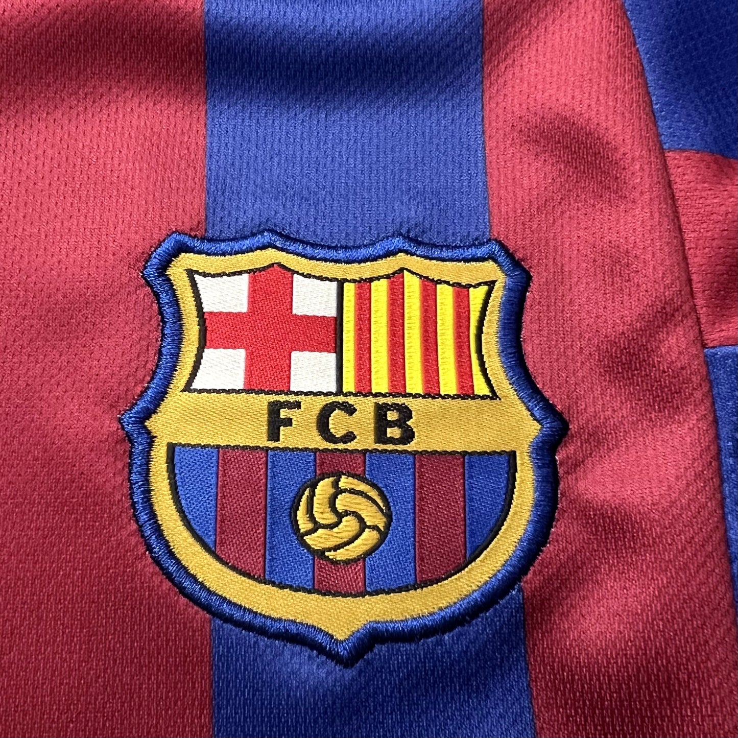 Kit Infantil Barcelona Home Retrô 05/06 - Grená