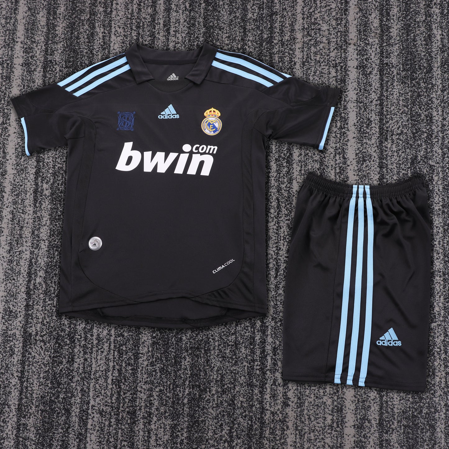 Kit Infantil Real Madrid Away Retrô 08/09 - Preto